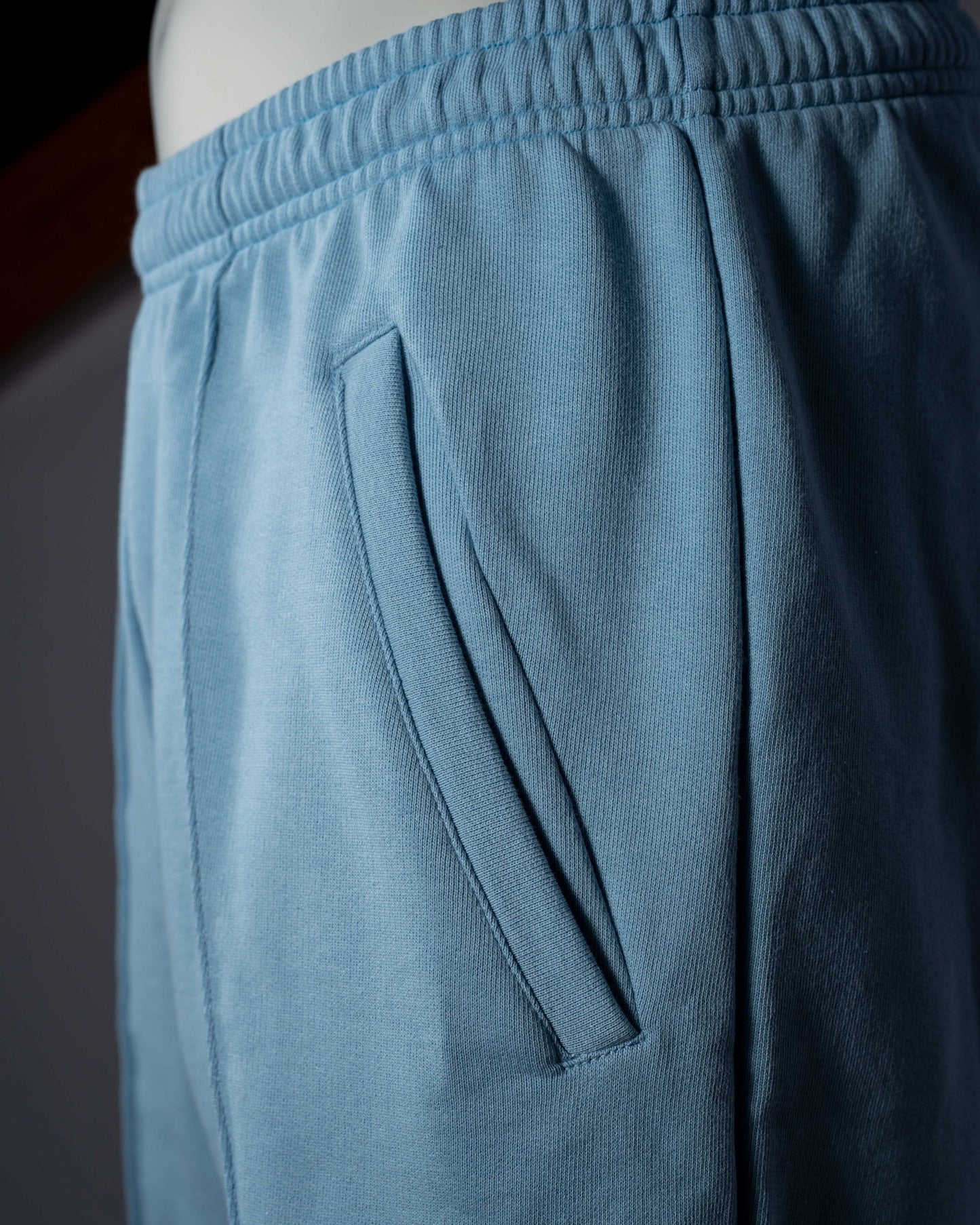 Shorts EMPIRE-THIRTEEN hellblau