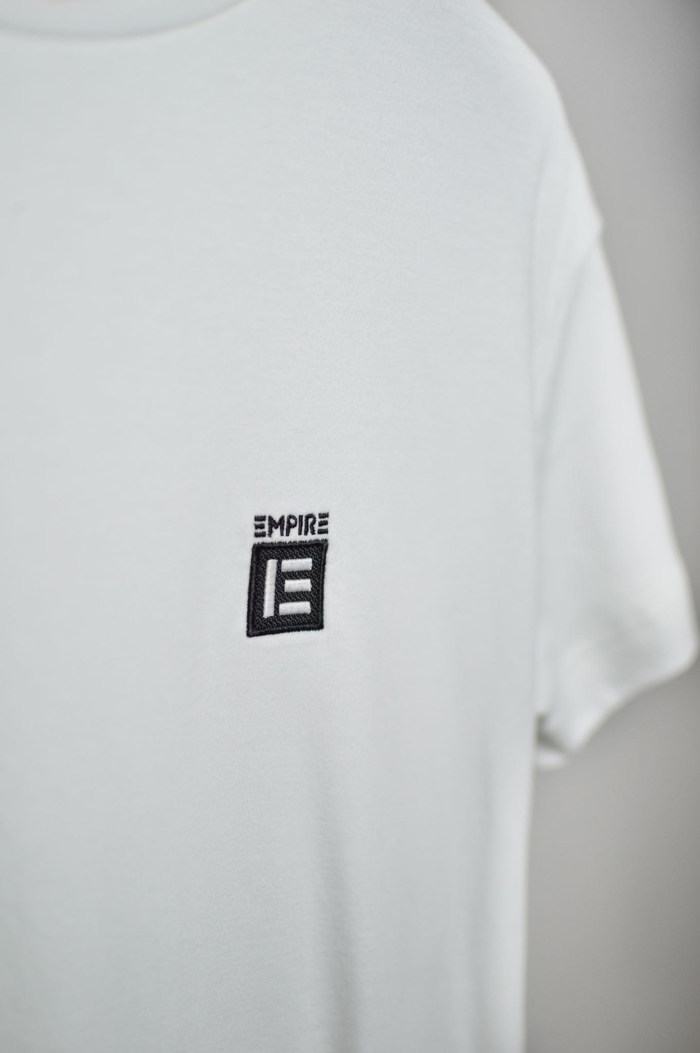 Basic Shirt Men EMPIRE white